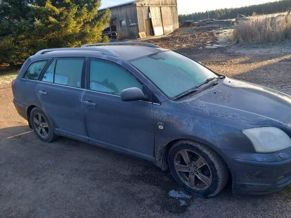 Toyota Avensis Piippola – foto 2