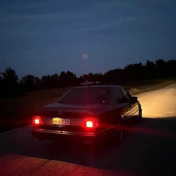 Mercedes-Benz 300 Perho – foto 7