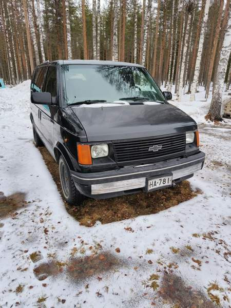 Chevrolet Astro Оулу - изображение 2