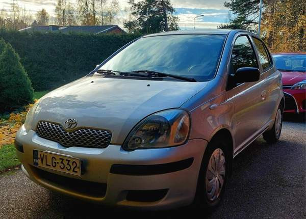 Toyota Yaris Helsinki - valokuva 6