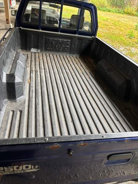 Mazda B2500 Orivesi - photo 6