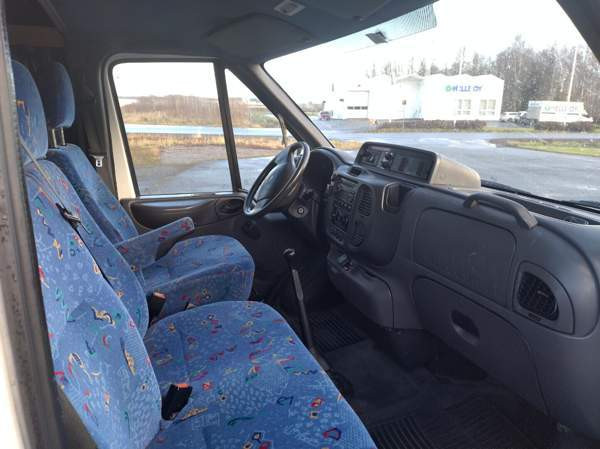 Ford Transit Hafnarfjoerdur - valokuva 4