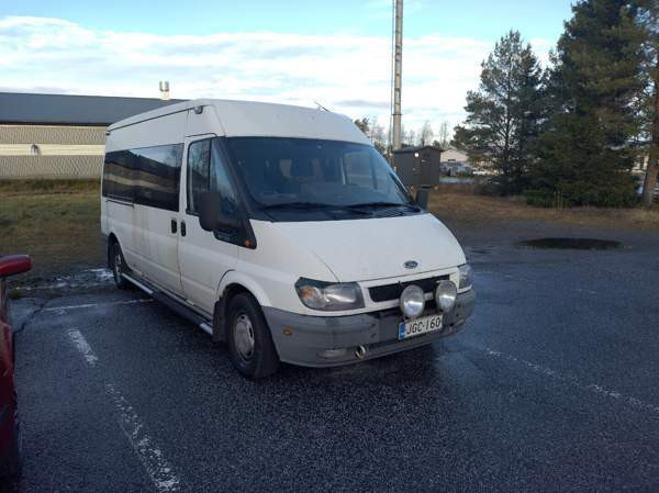 Ford Transit Hafnarfjoerdur - valokuva 1