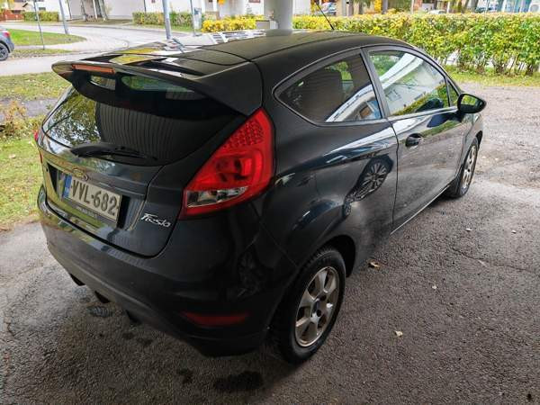 Ford Fiesta Van Йоэнсуу - изображение 3