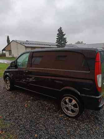 Mercedes-Benz 115 Hafnarfjoerdur