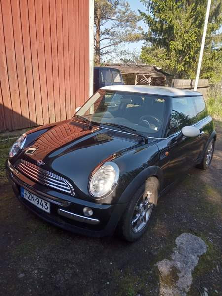 Mini Cooper Sredneuralsk - valokuva 1