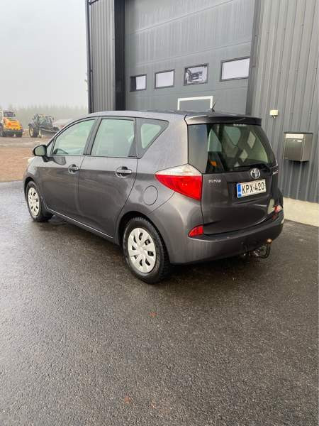 Toyota Verso-S Parkano - valokuva 5