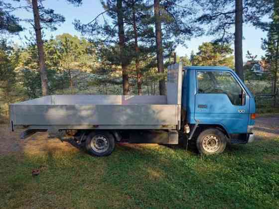 Toyota Dyna Джанкой