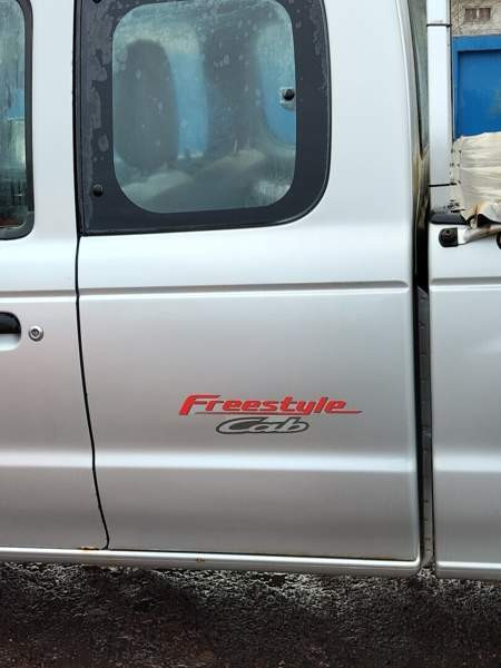 Mazda B2500 Pöytyä – foto 5