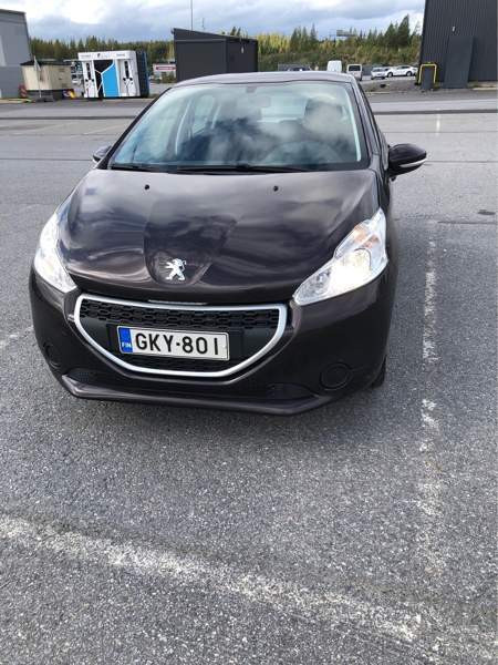 Peugeot 208 Кангасала - изображение 1