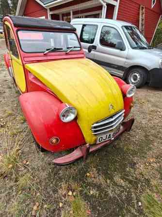 Citroen 2CV Lons-le-Saunier