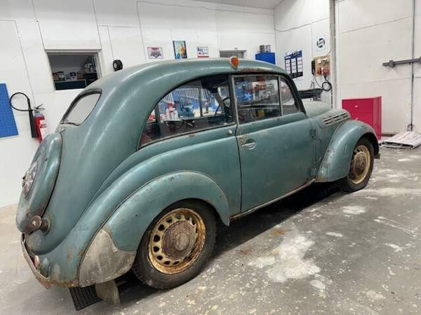 Renault Juvaquatre Mäntsälä - valokuva 2