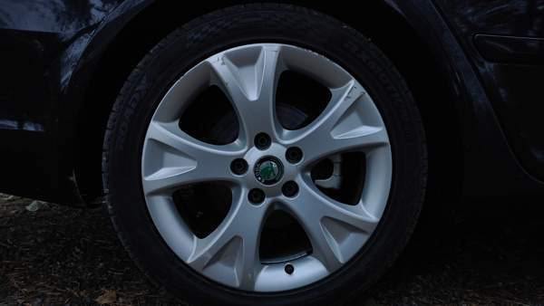 Skoda Octavia Luopioinen - valokuva 8