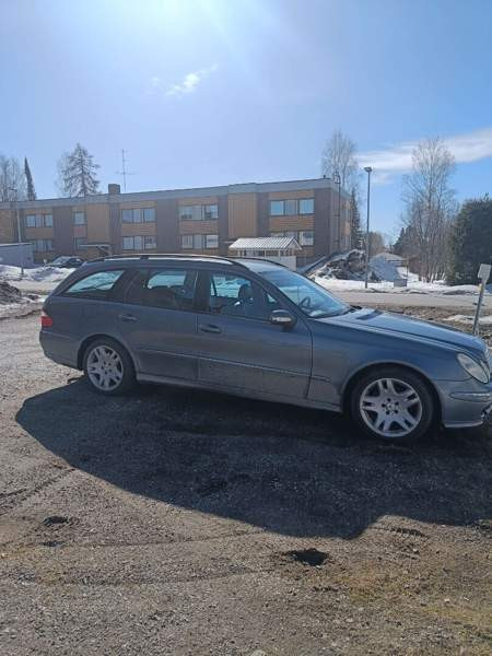 Mercedes-Benz 270 Sotkamo - valokuva 4