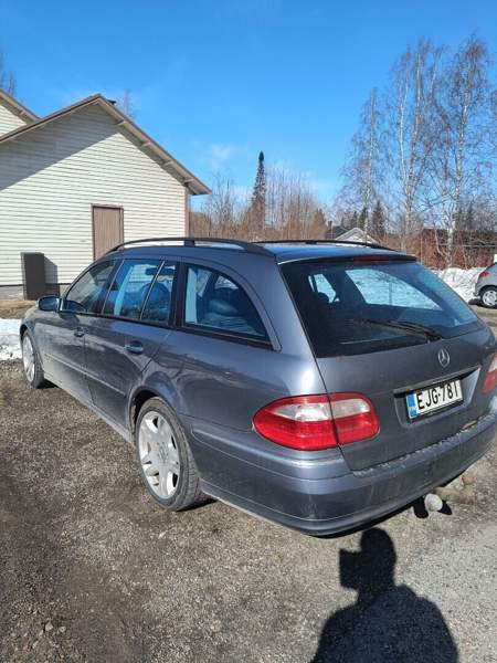 Mercedes-Benz 270 Sotkamo - valokuva 3