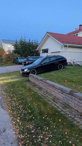 Mercedes-Benz 270 Рованиеми - изображение 1