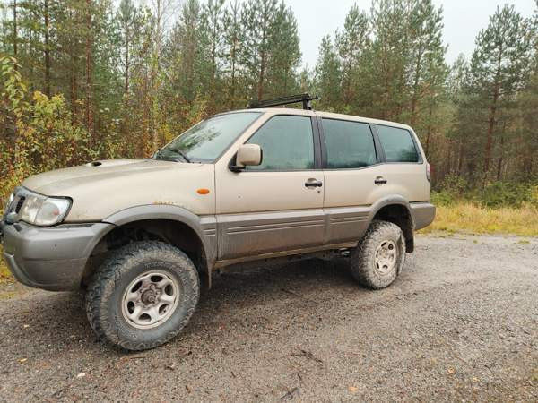 Nissan Terrano II Kauhava - valokuva 3