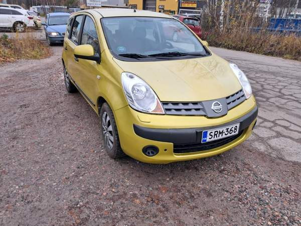 Nissan Note Vantaa - valokuva 2