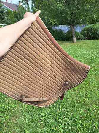 Ruskea ja valkoinen satulahuopa hevoselle Vihti