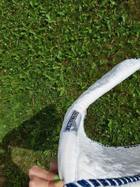 Ruskea ja valkoinen satulahuopa hevoselle Вихти - изображение 7