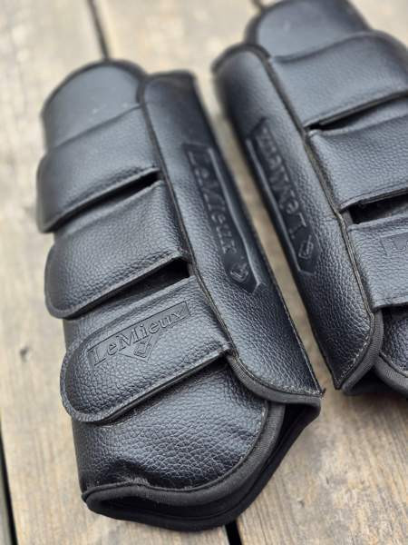 Lemieux mustat nahkaiset koulusuojat, XL Keuruu – foto 3