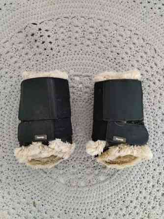 Horze nahkaiset karvasuojat. Tampere