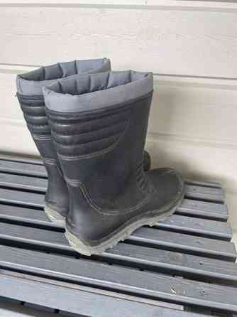 Karvavuoriset kumisaappaat Tuusula