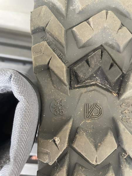 Karvavuoriset kumisaappaat Tuusula – foto 3