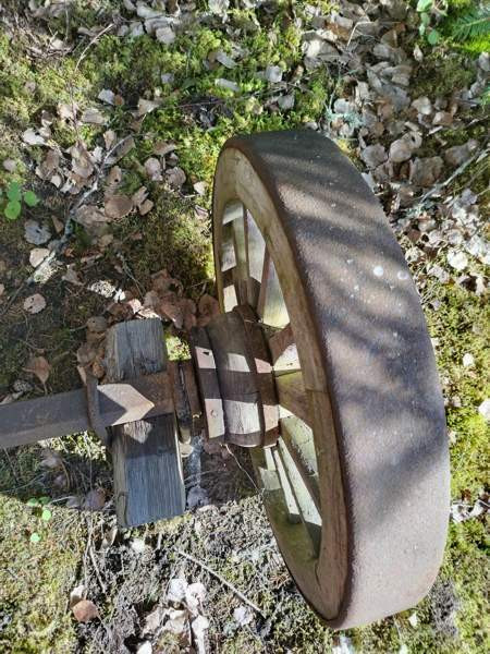 Hevosvetoisen kärryn tms pyörät Mynämäki – foto 4