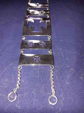 Hopeinen rannekoru Helsinki