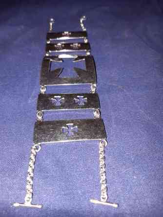 Hopeinen rannekoru Helsinki