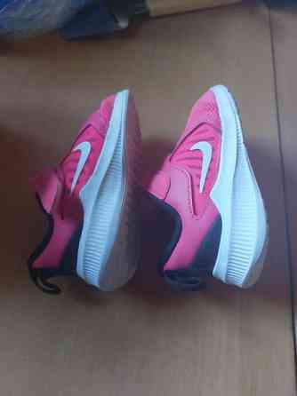 Tyttöjen lenkkarit koko 19,5 Лохья