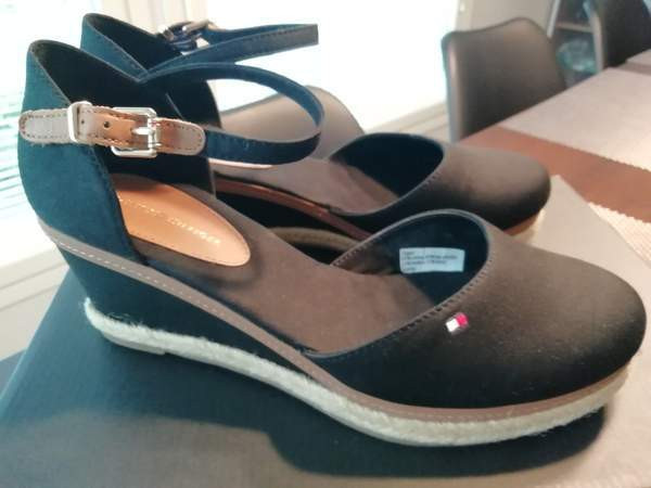 Tommy Hilfiger Elba sandaalit 39 Оулу - изображение 1