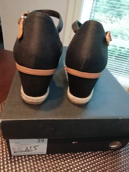 Tommy Hilfiger Elba sandaalit 39 Оулу - изображение 3