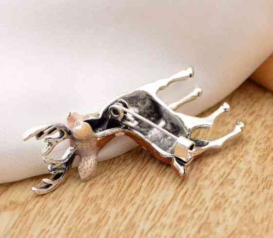 DEER-rintakoru on valmistettu metallista ja emalis Somero