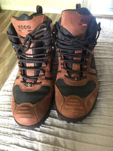 Eccon vaelluskengät Jyväskylä - valokuva 1