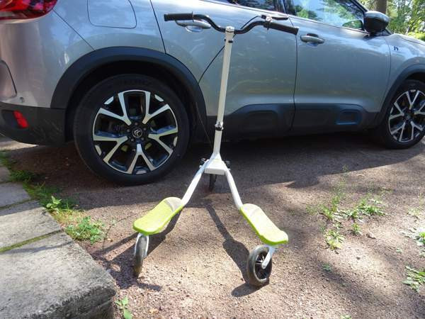 Potkulauta Fliker Scooter - kolmipyörä Helsinki - photo 2