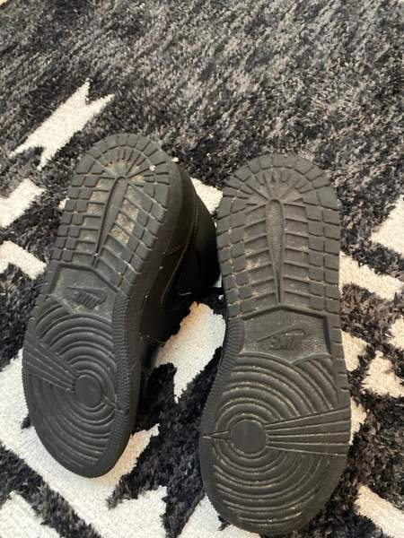 Air jordan 1 mid Ярвенпяя - изображение 5