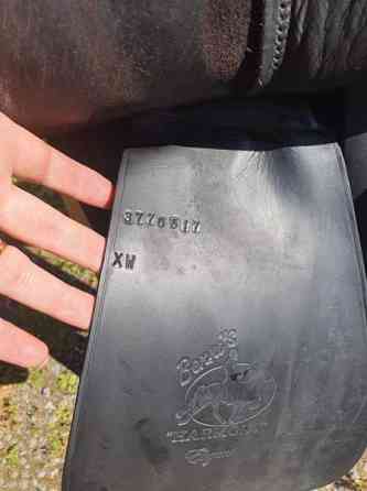 Issikkasatula, Stùbben D Elegance 17" XW Hollola