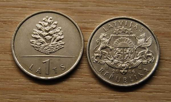 1 lats 2006 Latvia, KÄPY, kolahtaa Helsinki – foto 1