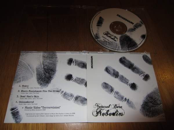 Mosesgun - Natural Born Nobodies [DEMO] Helsinki - valokuva 1