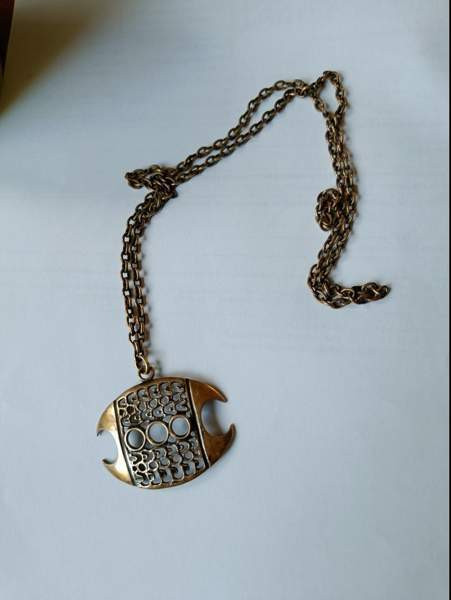 Pentti Sarpaneva pronssinen kaulakoru Ylöjärvi - valokuva 1