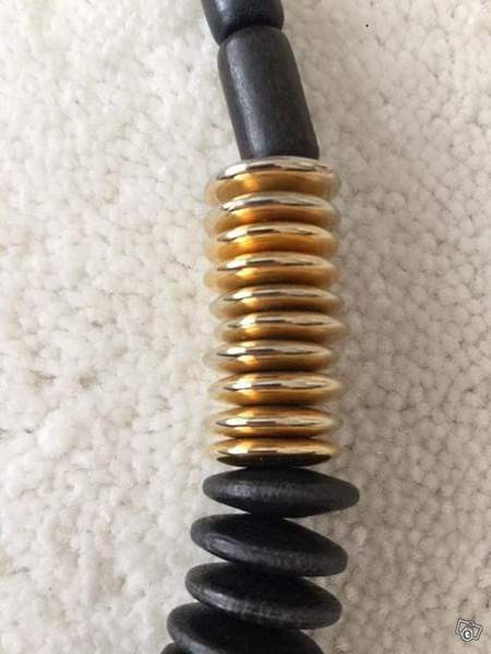 Aarikka musta / kulta kaulakoru Keuruu - valokuva 2