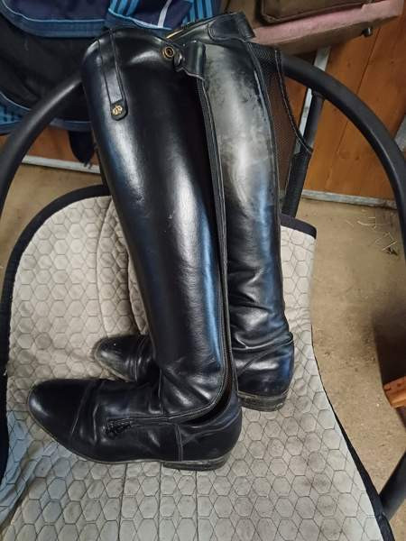 Königs nahkasaappaat Turku – foto 1