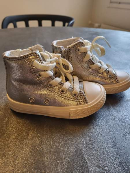 Hopeat tennarit Jyväskylä - valokuva 5