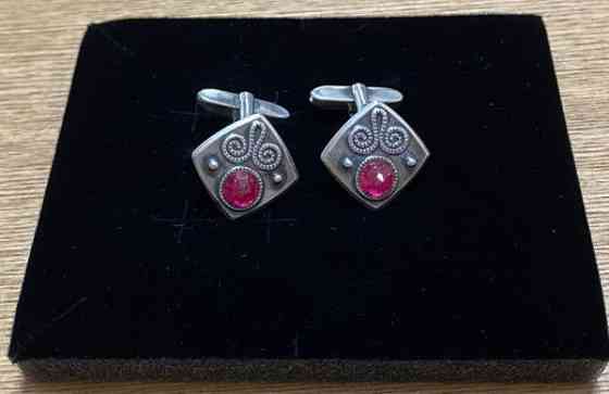 Vintage hopeiset kalvosinnapit Kerava