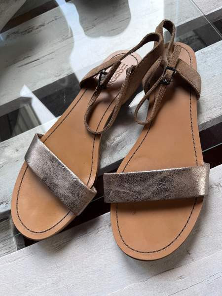 Esprit nahkasandaalit 38 Vantaa - valokuva 2