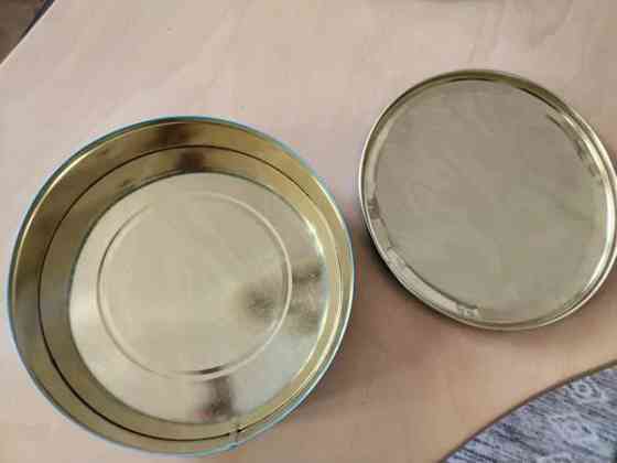 Hangon Keksi Oy peltirasia PERHOSET Kokemäki