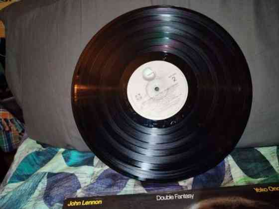 John Lennon & Yoko Ono – Double Fantasy Vantaa