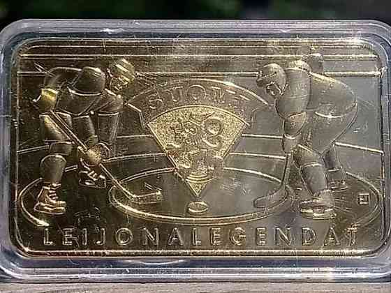 Jääkiekon Maailman mestaruuskilpailut 2011. kullanvärinen laatta. Koko - Vantaa